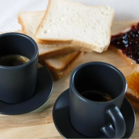 Rome, Very 2 Bedrooms 4 Beds Roma