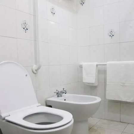 Rome, Very 2 Bedrooms 4 Beds * Roma