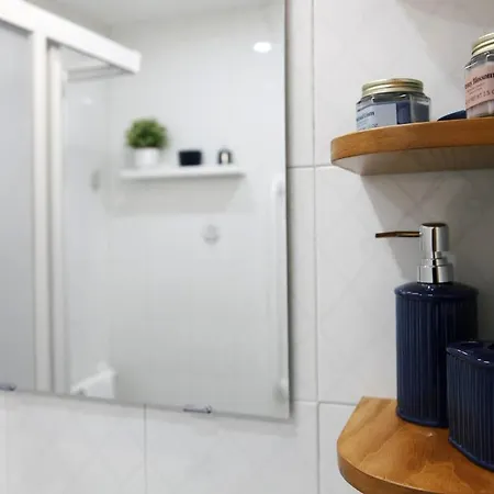 Rome, Very 2 Bedrooms 4 Beds Apartamento *