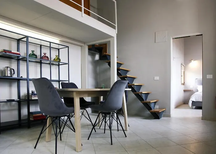 Апартаменты Rome, Very 2 Bedrooms 4 Beds *