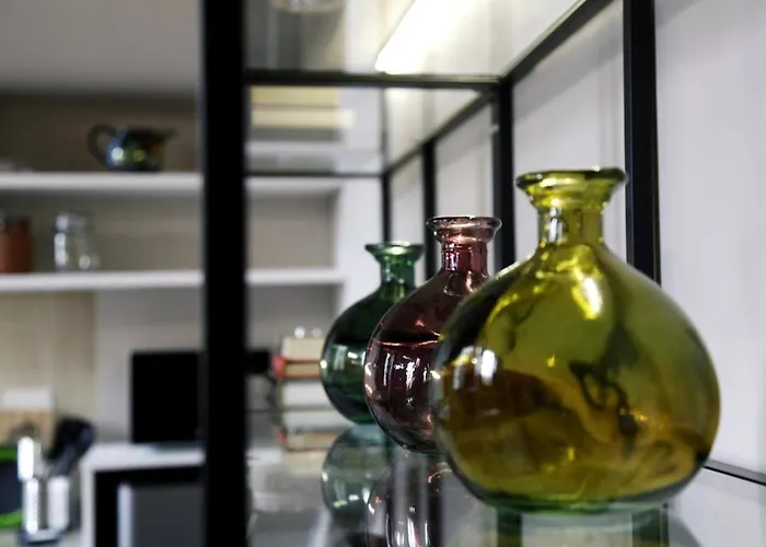 Rome, Very 2 Bedrooms 4 Beds *