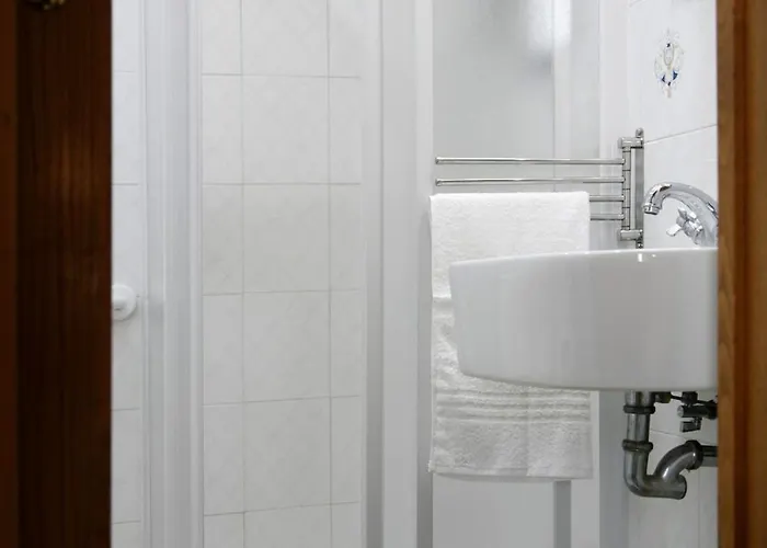 Апартаменты Rome, Very 2 Bedrooms 4 Beds *