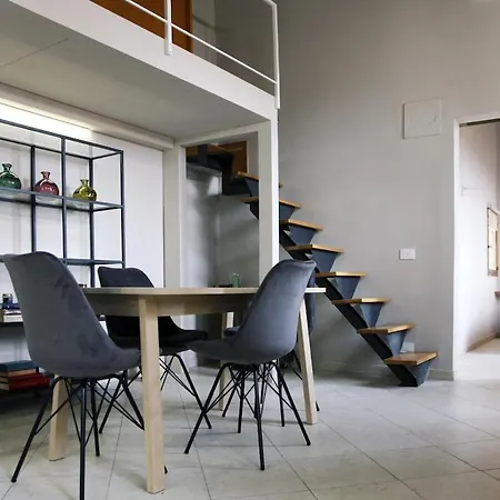 アパート Rome, Very 2 Bedrooms 4 Beds *